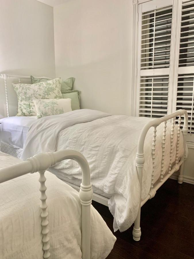Plantation House Bed & Breakfast 포트 호프 외부 사진